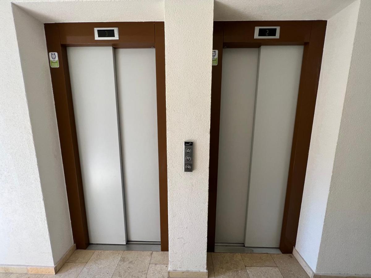 Apartman Ano Lux Нови пазар Екстериор снимка